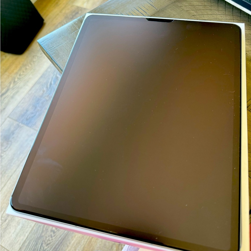 iPad Pro 12.9 inch ~ 6th generation